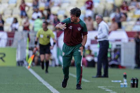 Diniz atualiza situação de jogadores em recuperação visando à LDU