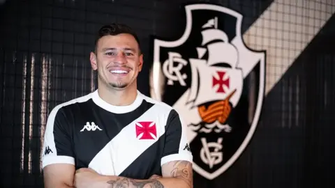 Vasco pode ter novidade no time titular contra o Fluminense