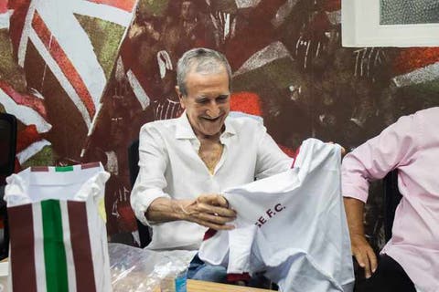 Homenageado na última segunda, Parreira faz agradecimento ao Fluminense