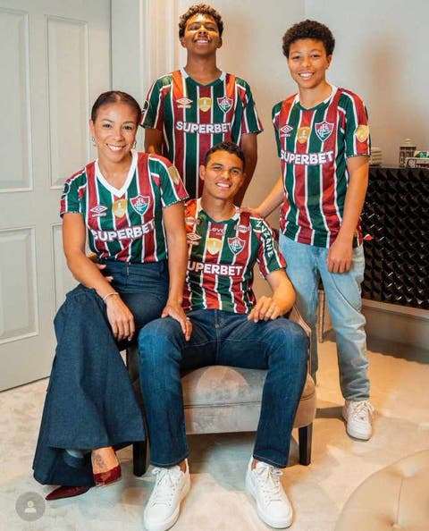 Thiago Silva e família