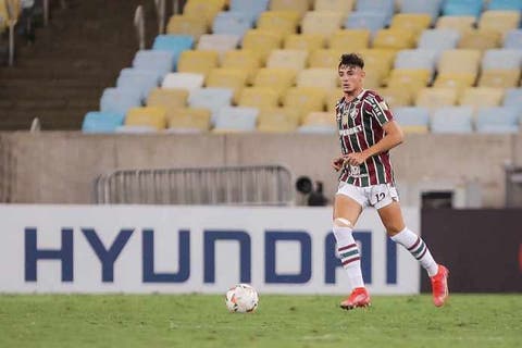 Aproveitado na zaga diante do Cerro, Felipe Andrade valoriza polivalência