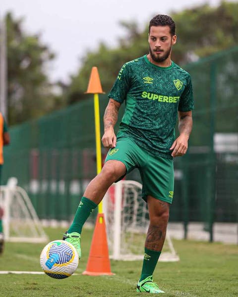 Em vantagem, Guga pede foco ao Fluminense e prega respeito ao Sampaio Corrêa