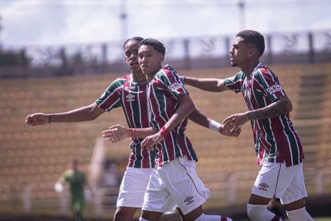 Trio campeão da Copa do Brasil sub-17 é promovido ao sub-20 do Fluminense