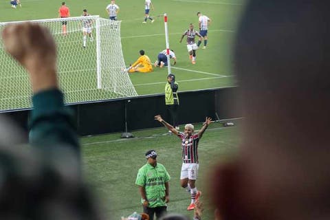 john kennedy gol x alianza lima libertadores