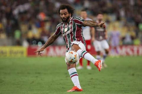 Marcelo agradece torcida do Fluminense por apoio o jogo inteiro na última quinta