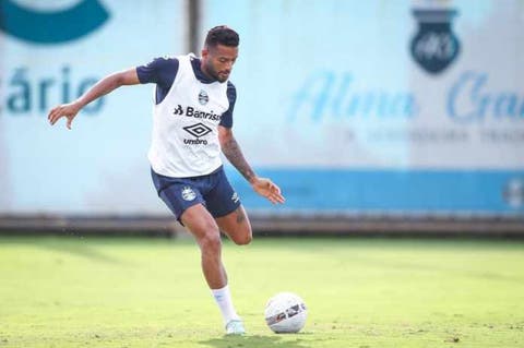 Lateral do Grêmio indica local preferido para mandar jogo contra o Fluminense pela Libertadores