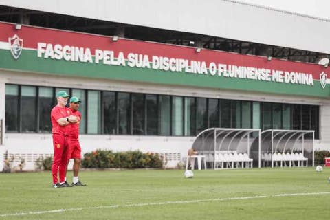 Mano Menezes CT treino