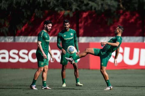 Lima, Martinelli e Thiago Santos