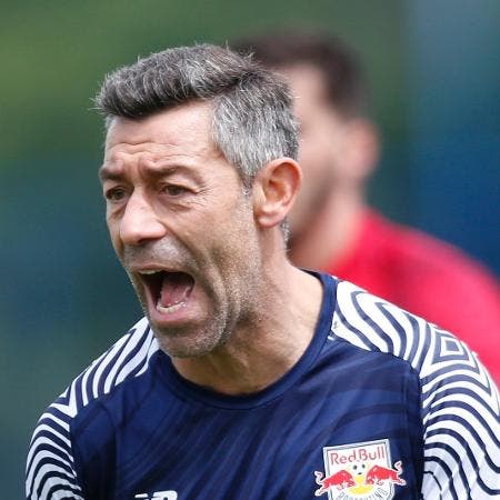 Pedo Caixinha