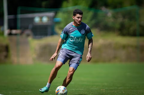 Em vantagem, zagueiro do Juventude projeta jogo com o Fluminense no Maracanã