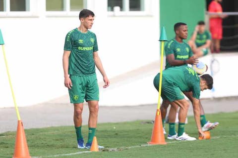 Facundo Bernal admite ansiedade para o clássico e estreia pelo Fluminense