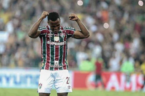 Jornalistas do Grupo Globo avaliam impacto para o Fluminense caso Arias seja negociado