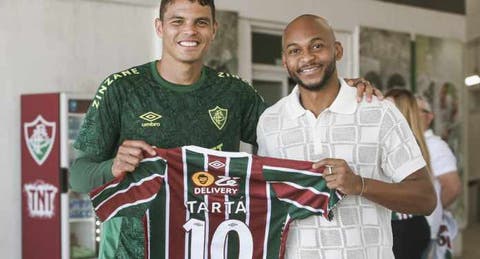 Tartá comenta reencontro com Thiago Silva e Marcelo em visita ao Fluminense