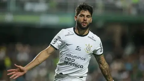 Corinthians pode ter retorno de atacante contra o Fluminense