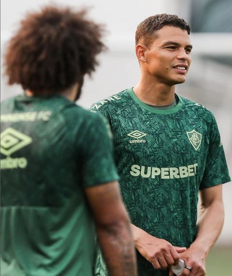 Thiago silva e marcelo lateral