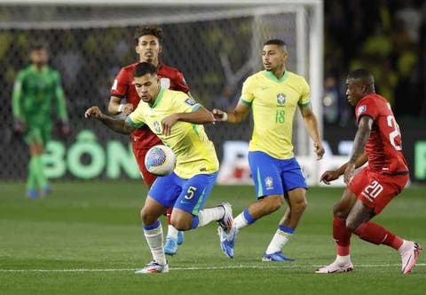 Agora ex-Fluminense, André registra excelentes números em jogo como titular na seleção