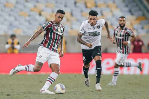 Derrota amplia retrospecto recente ruim do Fluminense em clássicos