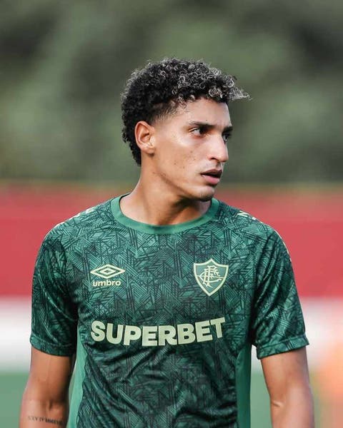 Gabriel Fuentes relata emoção no primeiro contato com a torcida do Fluminense