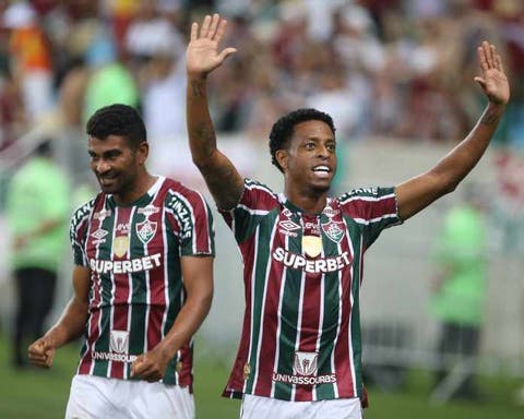 Veja os números de Keno, aniversariante do dia, com a camisa do Fluminense