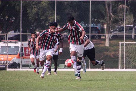 Em jogo emocionante, Fluminense bate o Vasco de virada pelo Carioca sub-17