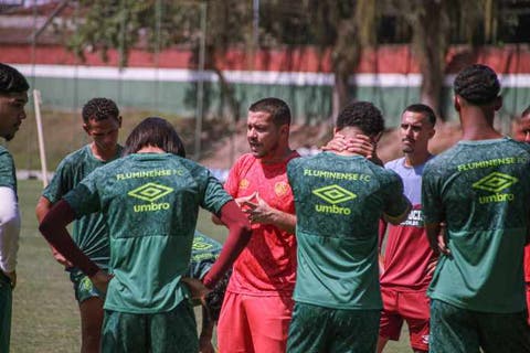 Técnico do Fluminense fala em