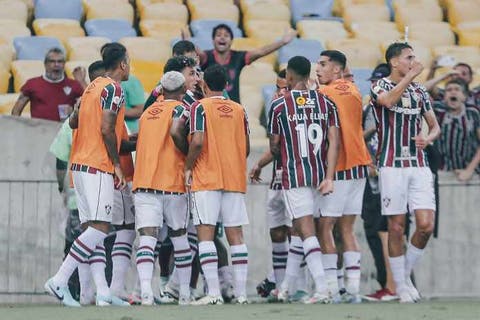 Fluminense respira fora do Z4; veja resultados de quinta, demais jogos e classificação