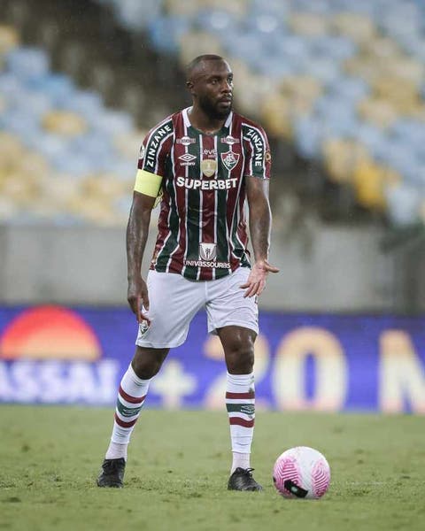 Em 15 jogos no Brasileiro, Mano já usou oito duplas de zaga no Fluminense; veja!