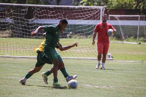 Fluminense fecha Taças Guanabara sub-15 e 17 nesta terça para conhecer adversários nas quartas