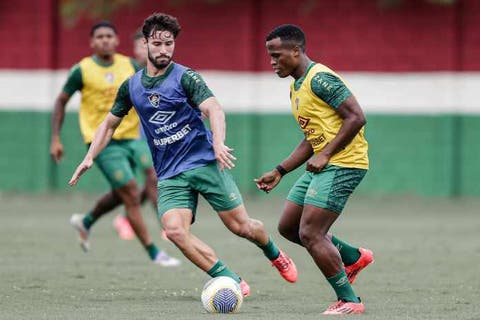 treino fluminense martinelli jhon arias