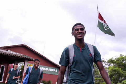 Fluminense embarca para a final do Brasileirão sub-17 contra o Palmeiras; veja os relacionados