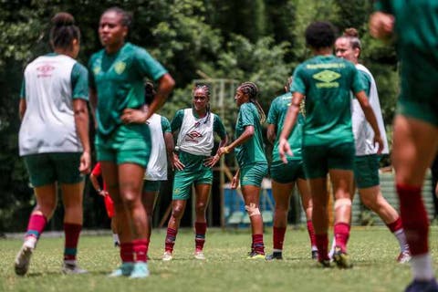 Decisão do Carioca feminino entre Fluminense e Flamengo terá transmissão; saiba onde assistir