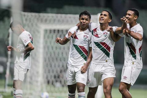 Algoz contra o Palmeiras, atacante elege gol preferido no título brasileiro sub-17 do Fluminense