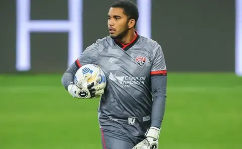 lucas arcanjo, do vitória