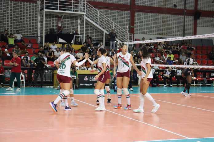 De virada, Fluminense volta a vencer pela Superliga feminina de vôlei